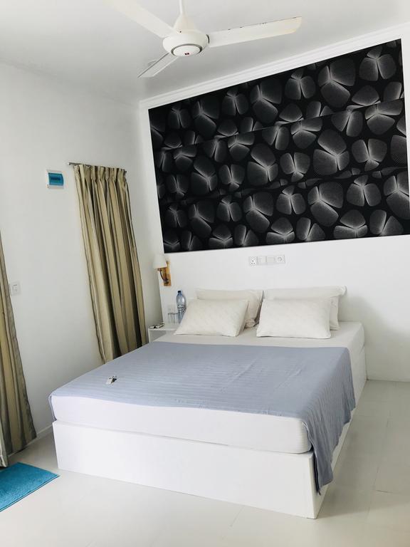 Water Breeze Hotel Maafushi Ngoại thất bức ảnh