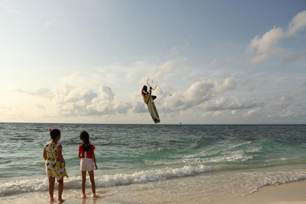 Water Breeze Hotel Maafushi Ngoại thất bức ảnh